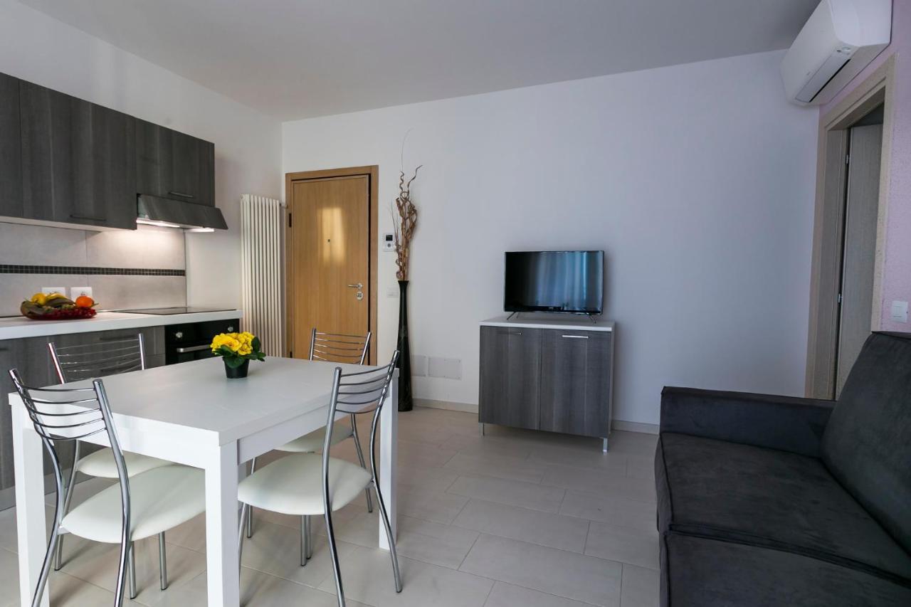 Aparthotel Residenza Riva Azzurra Rímini Exterior foto