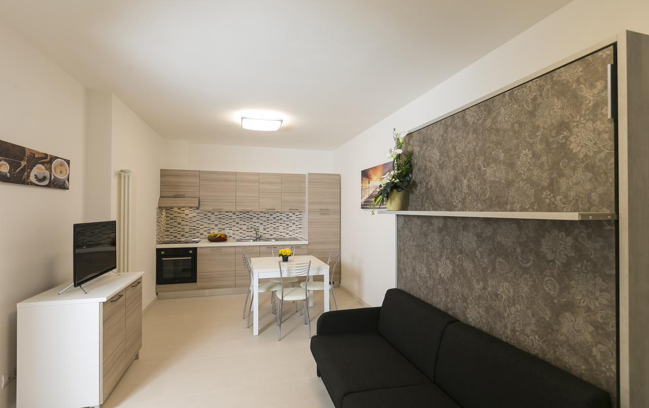Aparthotel Residenza Riva Azzurra Rímini Exterior foto